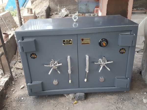 گاوصندوق زیرویترینی طلافروشی ایمن صنعت تک رمز مدلS1200KRM - تصویر 2